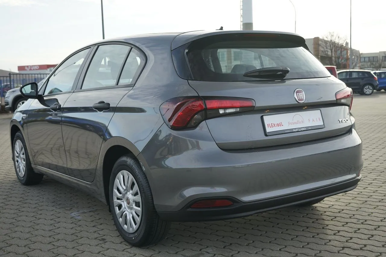 Fiat Tipo Hatchback 1.4 Bluetooth...  Image 2